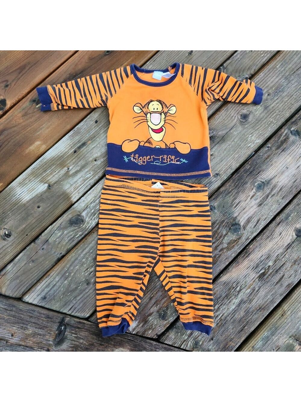 ADORABLE Disney Baby Winnie the Pooh Tigger Jogger Set 9 Months